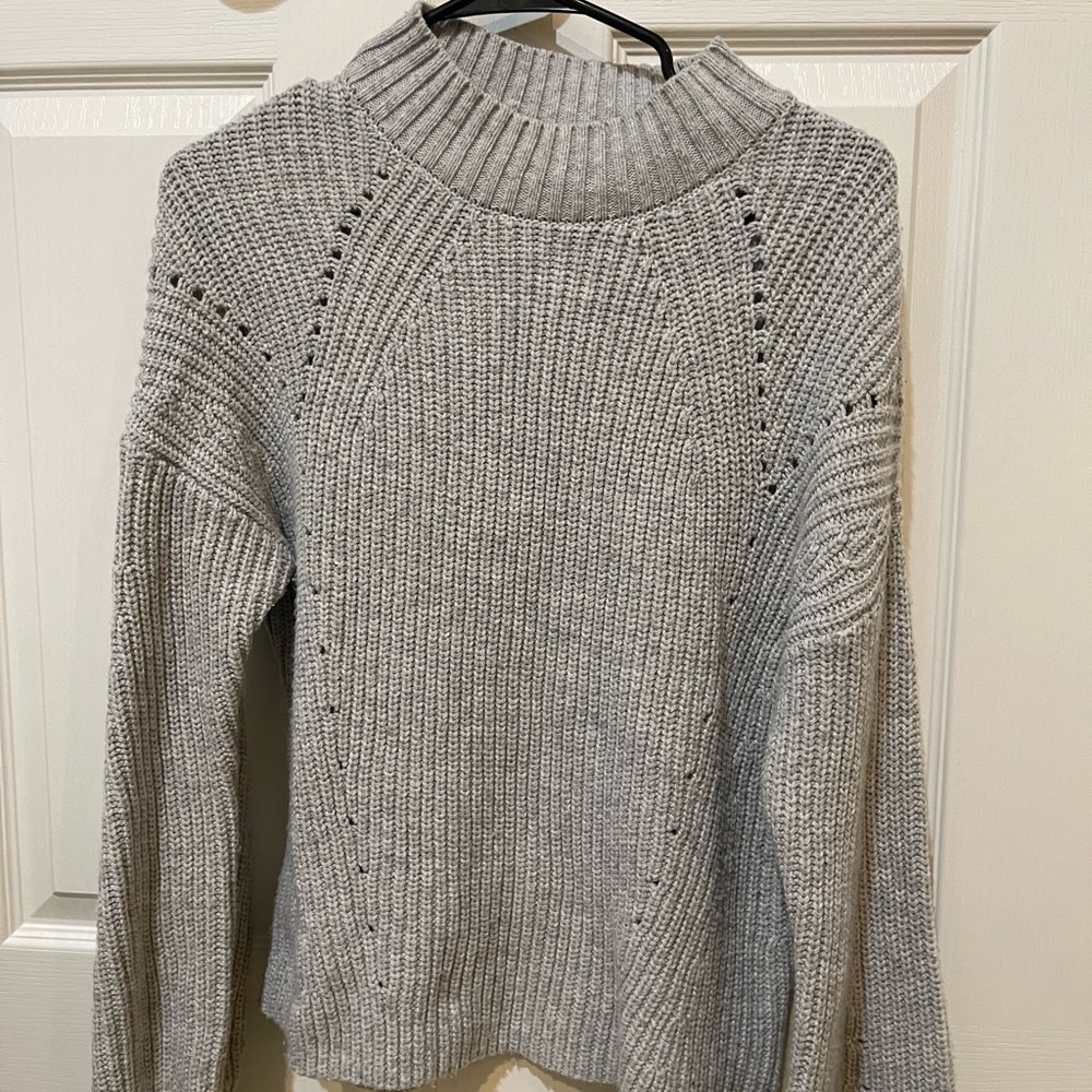 Grey GAP heavy winter sweater